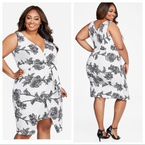 Bebe Tulip Hem Floral Sleeveless Dress 22W 24W